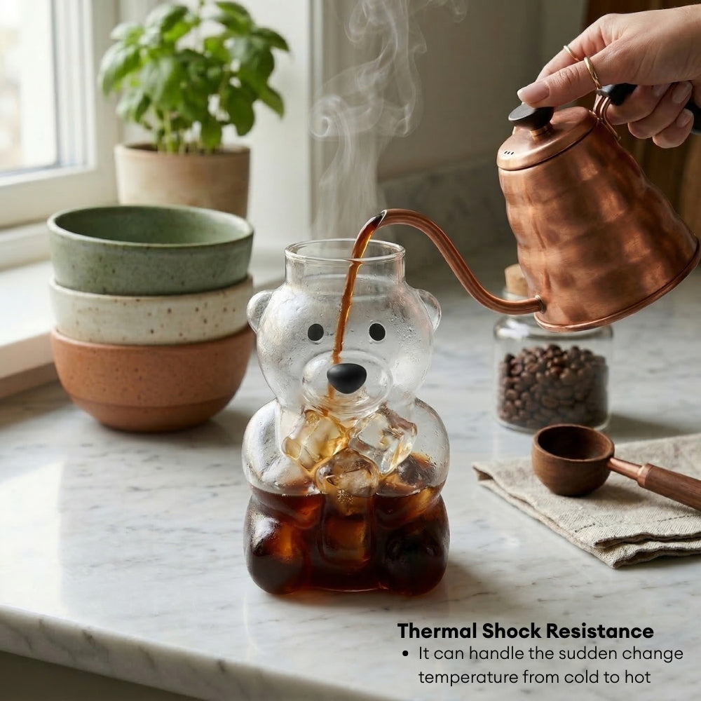 560ML Borosilicate Glass Cute Bear Tumbler with Straw & Silicone Lid Water Bottle Portable Drink Cup for Juice